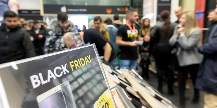 How Is Technology Helping Businesses In Driving Black Friday Success - TechResearch