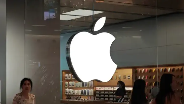 Apple Holiday Quarter Sale Slows Amid AI Delays and Chinese Competition - TechResearch