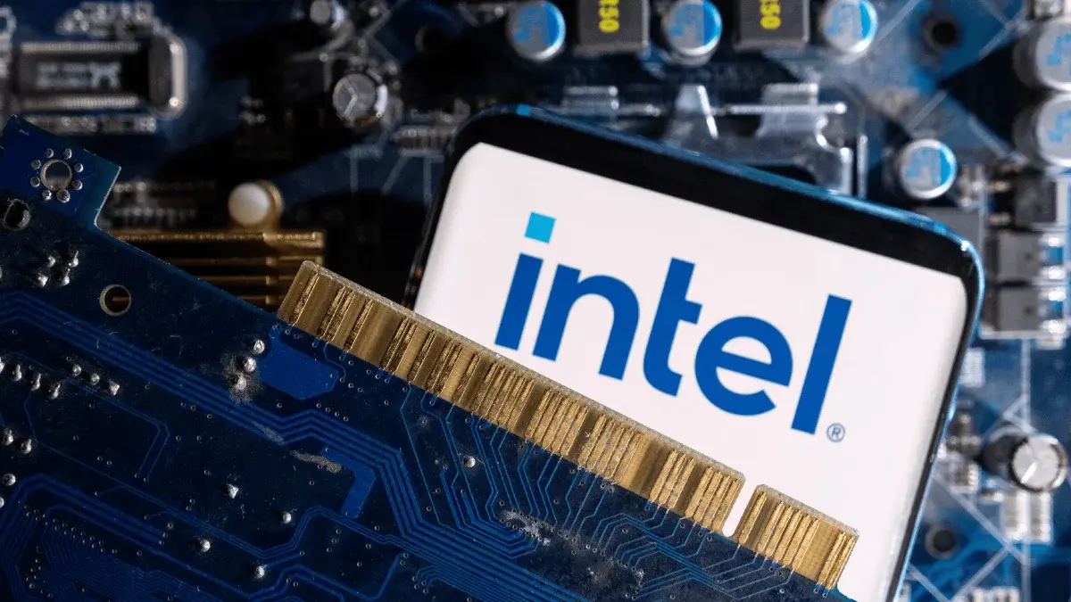 Intel AI Chip Battle Intensifies as Tech Company Unveils New Chip Intel AI chip battle