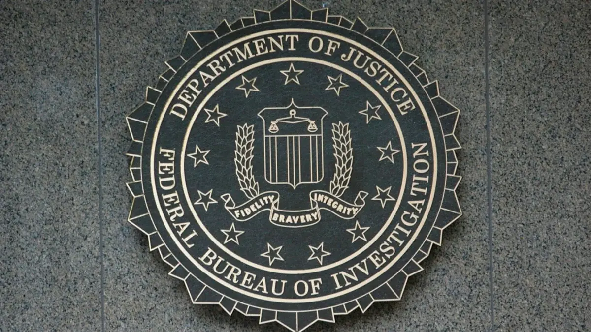 FBI Issues Urgent Warning for iPhone and Android Users to Secure Messaging Apps FBI Warns iPhone and Android Users