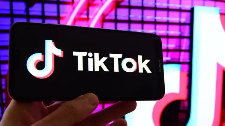 US Brands, Creators Shift to Instagram and YouTube as TikTok Ban Deadline Approaches US Brands, Creators Shift to Instagram and YouTube as TikTok Ban Deadline Approaches - TechResearch