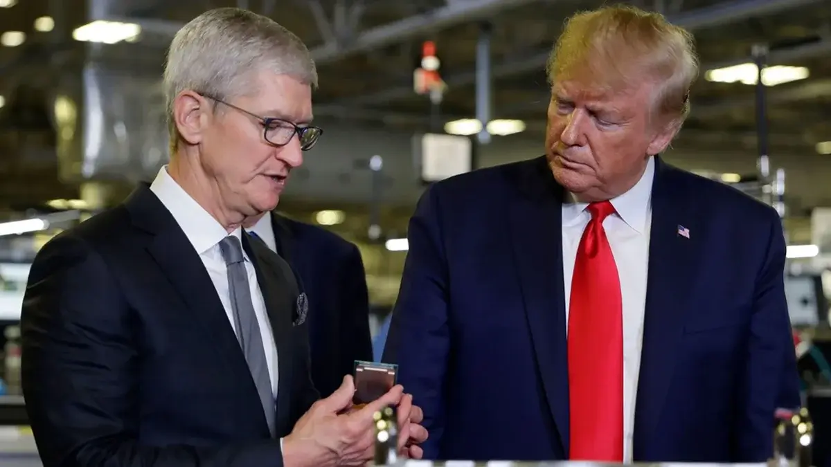 Trump Urges Tim Cook to Shift Apple Manufacturing from India to the U.S. Trump tim cook
