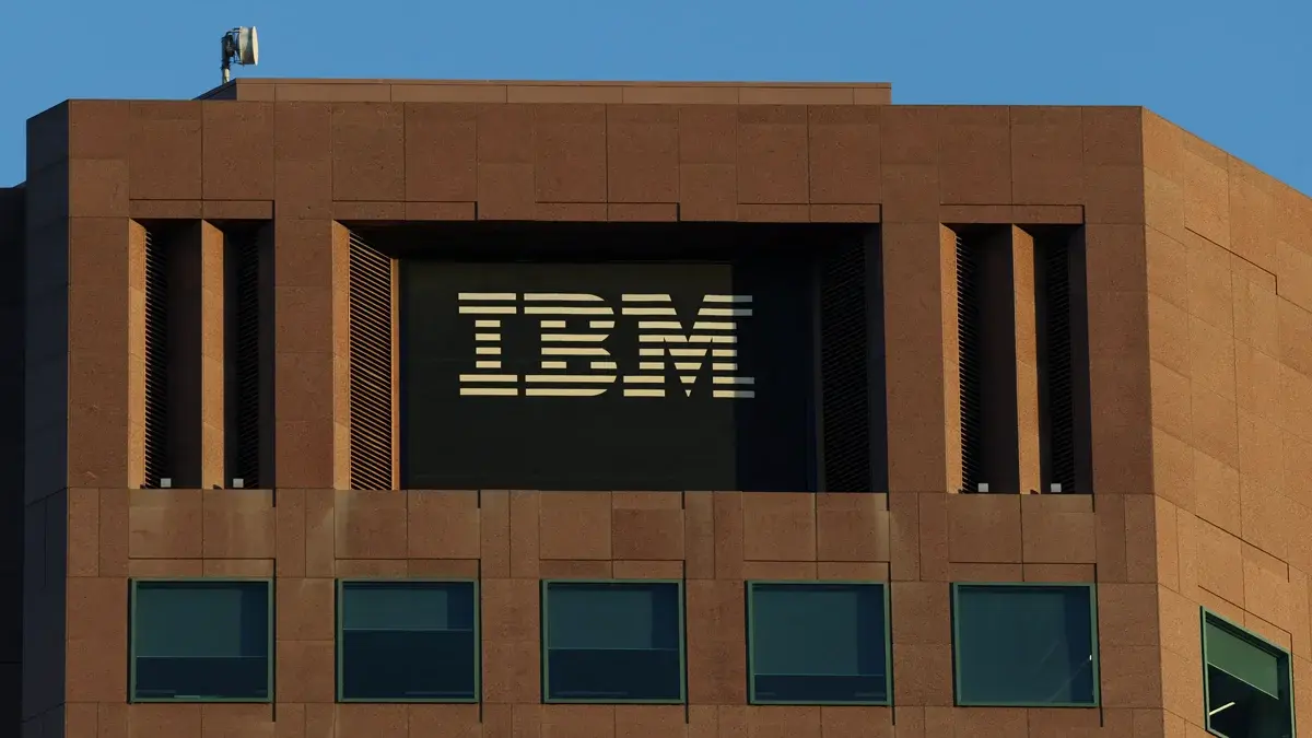 IBM Sets Sights on Error-Free Quantum Computer as it Unveils Roadmap IBM quantum roadmap