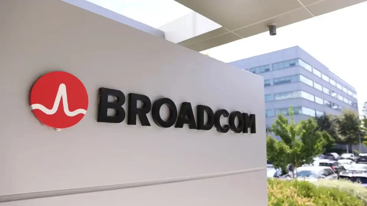 Broadcom Stock Tumbles 5% on News of Missing Q4 AI Earnings Forecast Broadcom AI earnings news