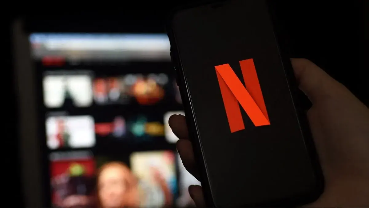 Netflix Bets on Vertical Video Feeds to Improve Content Discovery Netflix vertical video feature
