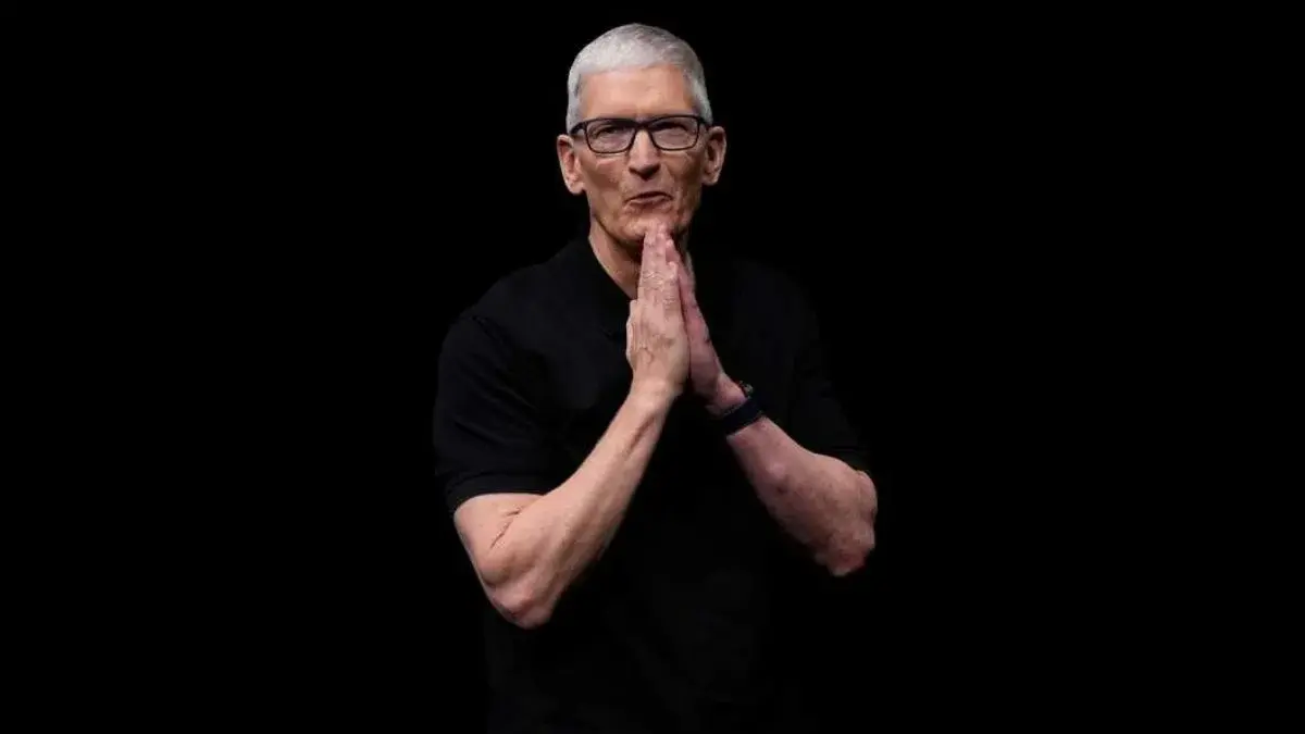 After 15 Years, Tim Cook Hands Over Apple's Leadership to Hardware Chief Tim Cook steps down as CEO